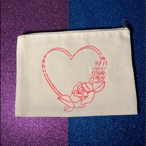 Cosmetic heart bag